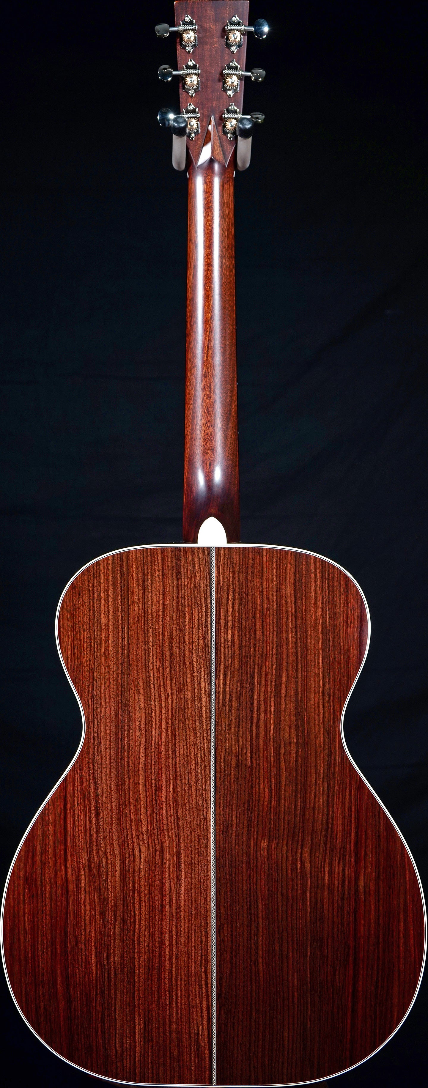 TOM-R – StayGoldGuitars
