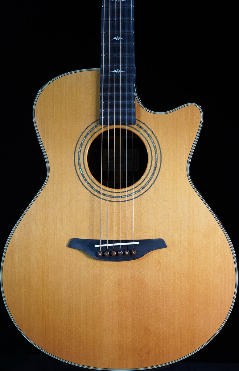 Stonebridge Front 2011 Stonebridge G23 CR-C – StayGoldGuitars